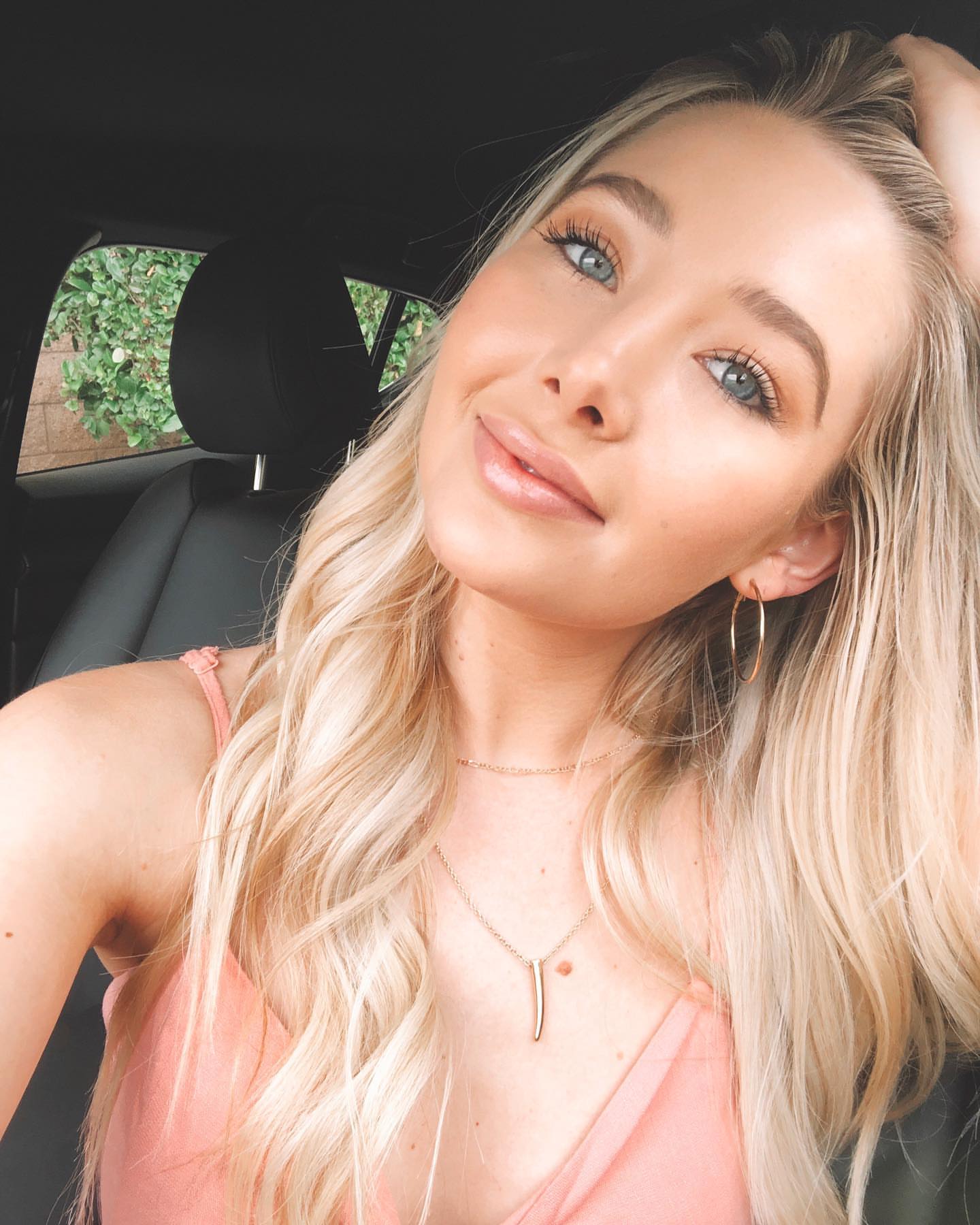 I’ve been seeing Kindy @dermfx for a few years & I’m obsessed with my results🥰 @calikindy is so talented! We teamed up ...Beauty Giveaways by Womens-Resources